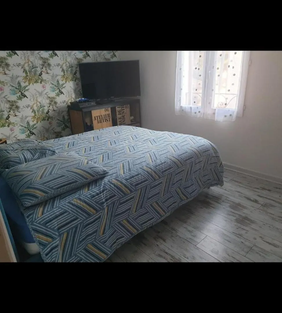 Tres Belle Villa A 100M De La Plage, Piscine , Jacuzzi, Terrasse En Composite Sausset-les-Pins 0*,  France