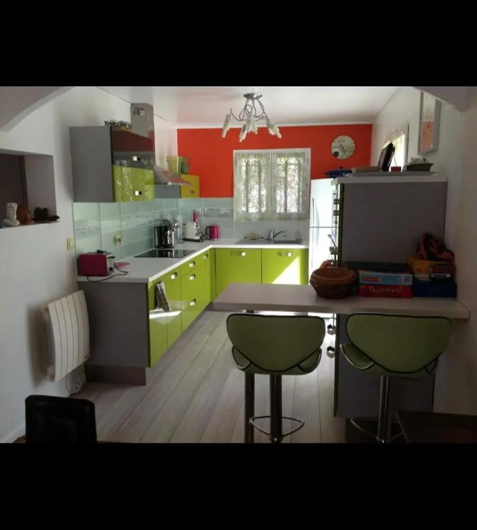 Tres Belle Villa A 100M De La Plage, Piscine , Jacuzzi, Terrasse En Composite Sausset-les-Pins 0*,